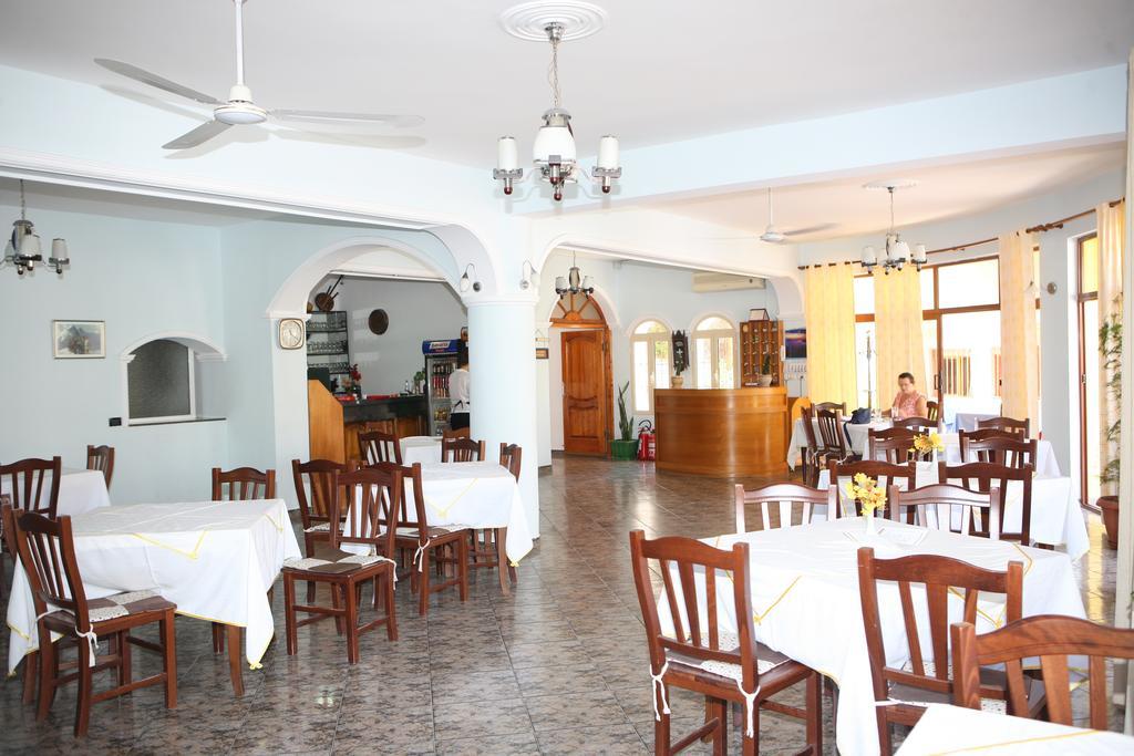 Hotel Alpine Vlorë 外观 照片
