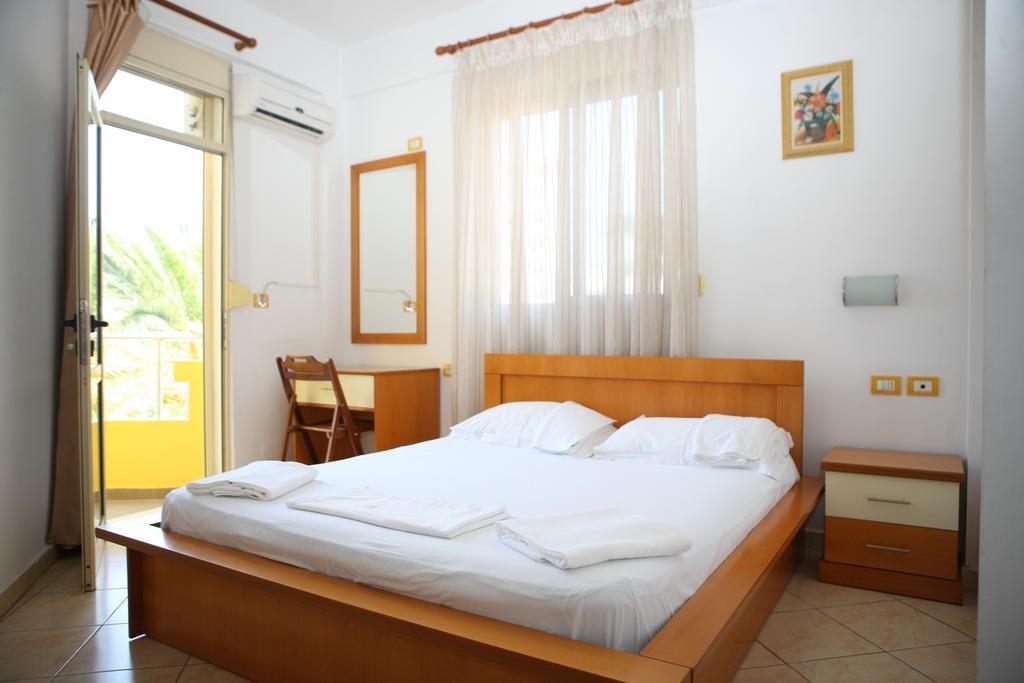Hotel Alpine Vlorë 客房 照片