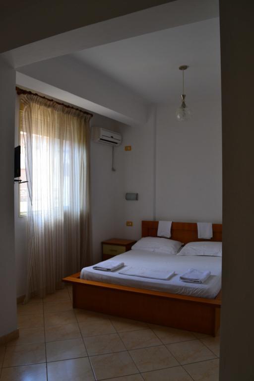 Hotel Alpine Vlorë 客房 照片