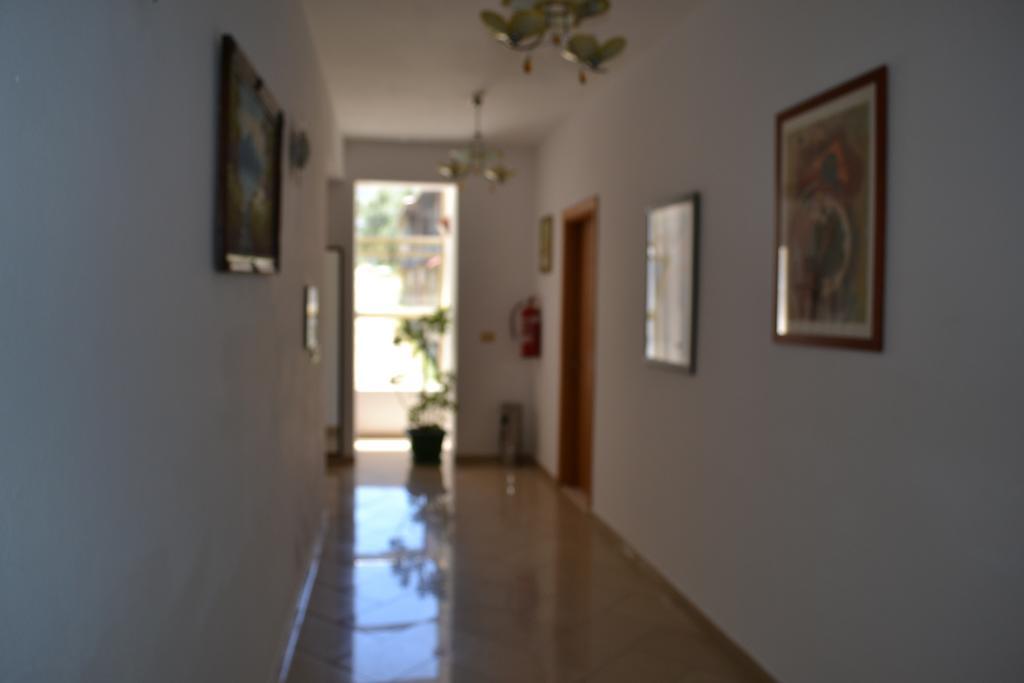 Hotel Alpine Vlorë 外观 照片